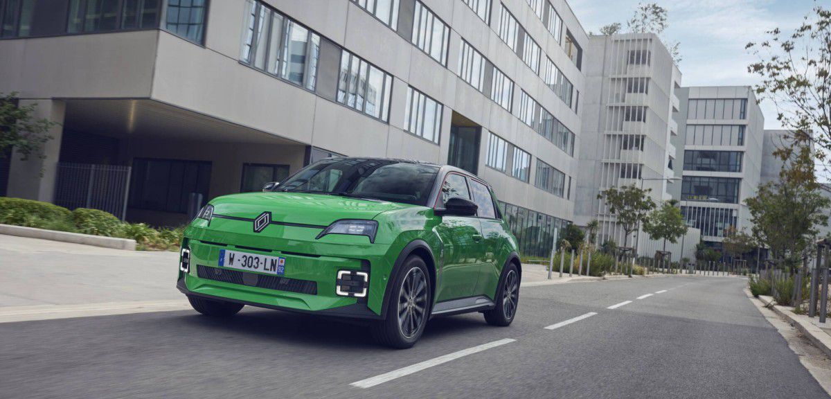 Acheter la Renault 5 électrique en occasion: bonne ou mauvaise idée et à quel prix ?