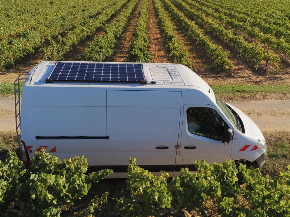 Installation d'un panneau solaire et batterie sur un camping car ou van