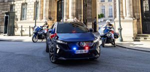https://www.planeterenault.com/images/300x0/UserFiles/photos/slideshow/Renault_Rafale_voiture_officielle_de_la_Presidence_de_la_Republique.jpg