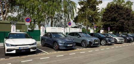 Top 10 des véhicules électriques 2022 offrant le plus d'autonomie – BEQ  Technology