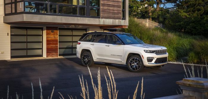 Le Jeep Grand Cherokee hybride de retour avant de disparaitre