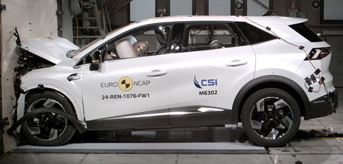 Le Captur et le Symbioz se contentent de 4 étoiles aux crash-tests